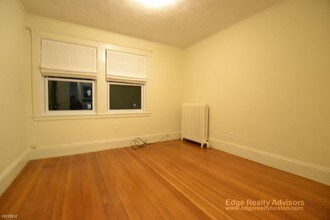 152 Washington St in Newton, MA - Building Photo - Building Photo