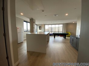 35 S Huntington Ave in Boston, MA - Building Photo - Building Photo