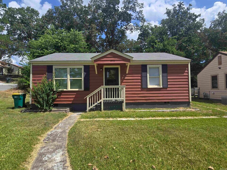 4512 Grand Ave in Little Rock, AR - Building Photo