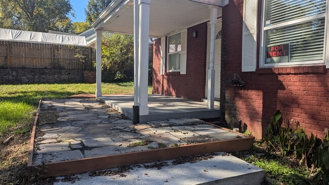 613 Vantrease Rd, Unit VantreaseB in Madison, TN - Building Photo - Building Photo