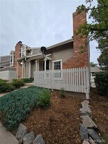 2832 W Long Dr in Littleton, CO - Building Photo