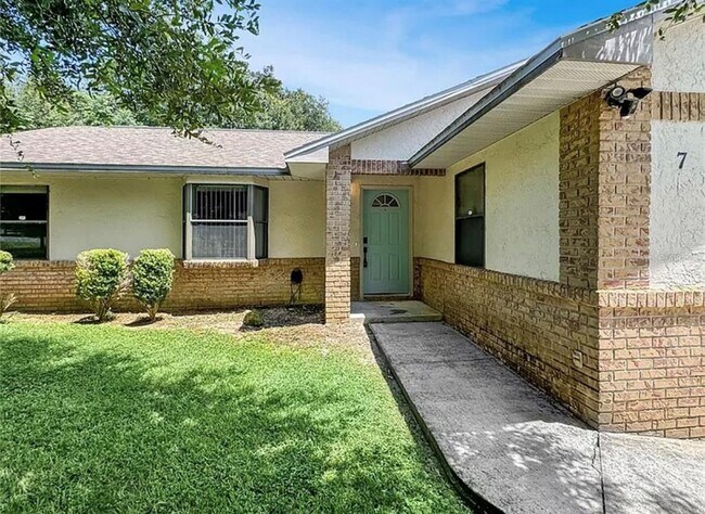 7 Teak Ct in Ocala, FL - Foto de edificio - Building Photo