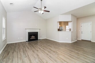 4637 Noah Overlook W in Acworth, GA - Building Photo - Building Photo