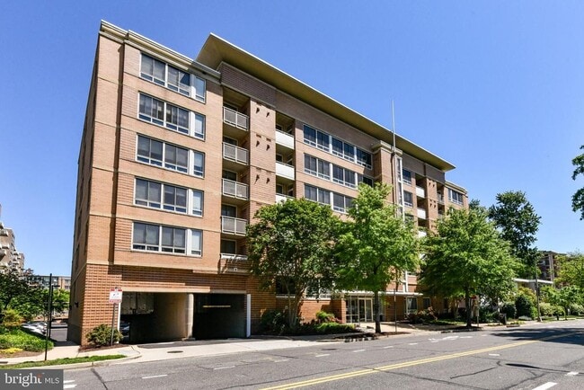 property at 355 I St SW