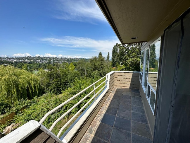 2310 SW Alaska St in Seattle, WA - Building Photo - Building Photo