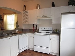 Arbors at Carrollwood in Tampa, FL - Building Photo - Interior Photo
