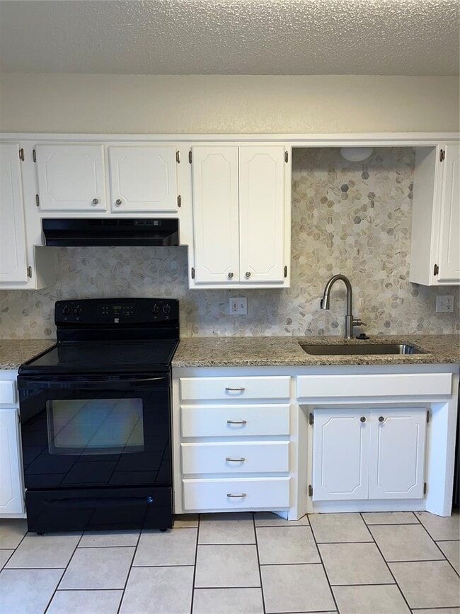 121 Stonewood Dr in Noble, OK - Building Photo - Building Photo