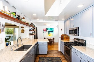 1952 Petra Dr in San Diego, CA - Building Photo - Building Photo