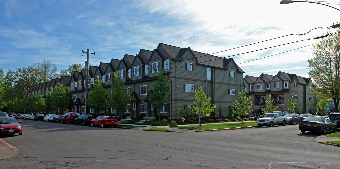 11th & SW Jefferson in Corvallis, OR - Building Photo