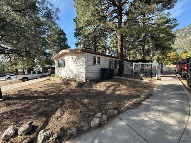 property at 4303 E Wintergreen Rd