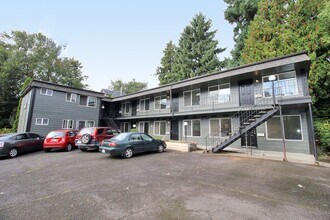 1865-1865 SE Oak St in Portland, OR - Foto de edificio - Building Photo
