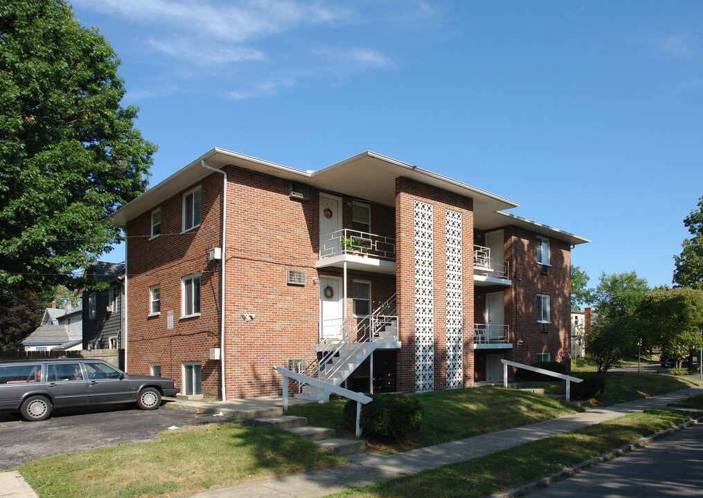 1669 W 3rd Ave in Columbus, OH - Building Photo