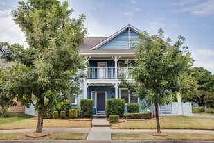 9813 Marthas Vineyard Cir, Unit 5228B in Providence Village, TX - Building Photo