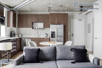 1900 1st Ave, Unit SI FL6-ID719 in Seattle, WA - Building Photo - Building Photo