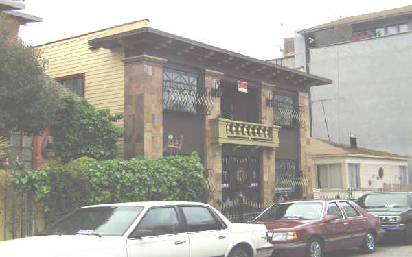 Morrison Apartments in Venice, CA - Building Photo