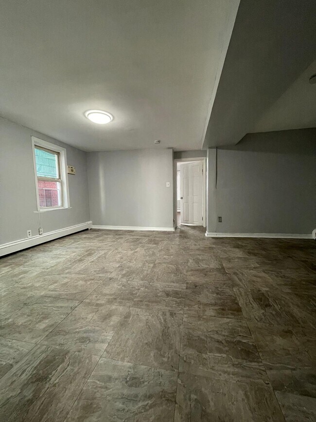 47 Stevens Ave in Jersey City, NJ - Building Photo - Building Photo