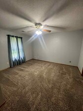 220 Haley Pl-Unit -220 Haley Pl in Carl Junction, MO - Foto de edificio - Building Photo