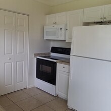 423 W Mango St in Lantana, FL - Building Photo - Building Photo