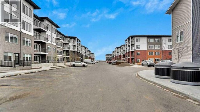 6-116 Merganser Dr W in Chestermere, AB - Building Photo - Building Photo