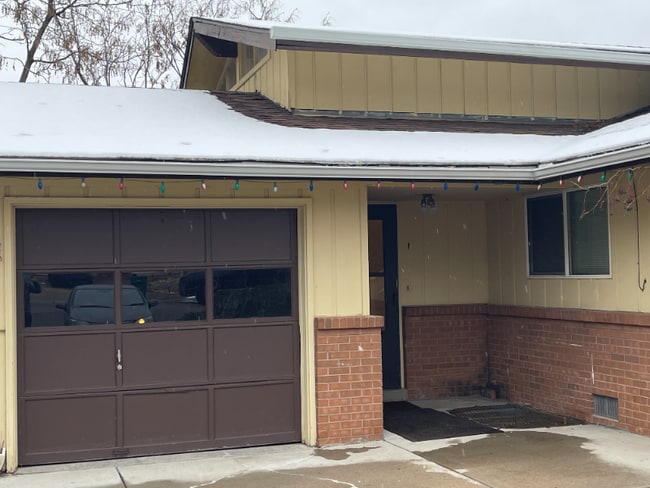 10750 W 12th Pl in Lakewood, CO - Building Photo - Building Photo