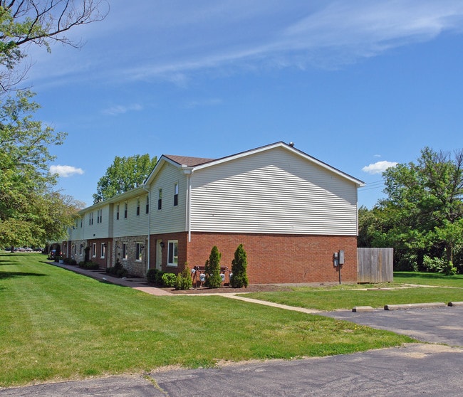 Building 2 Apartments and Nearby Centerville Apartments For Rent Centerville, OH