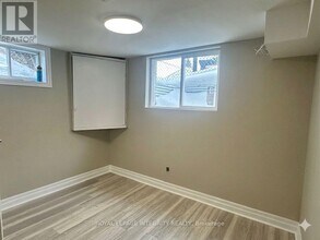 1398 Jamison Ave in Ottawa, ON - Building Photo - Building Photo