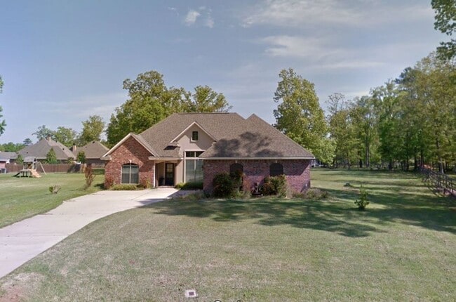 1930 Leeward Cove in Benton, LA - Building Photo - Building Photo