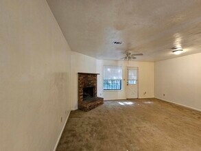 1208 Hidden Pl in Tallahassee, FL - Building Photo - Building Photo
