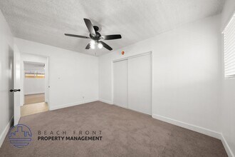 13614 Cordary Ave. in Hawthorne, CA - Foto de edificio - Building Photo