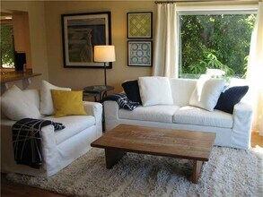 5357 La Jolla Blvd, Unit 29 in San Diego, CA - Building Photo - Building Photo