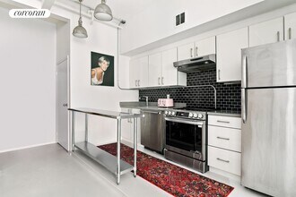 122 Duane St in New York, NY - Building Photo - Building Photo
