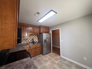 452 Banyon Rd in Toney, AL - Foto de edificio - Building Photo