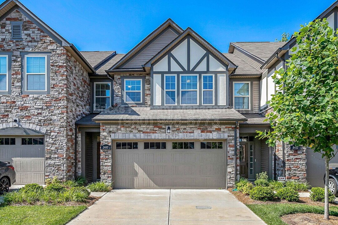 9449 Glenburn Ln in Charlotte, NC - Building Photo