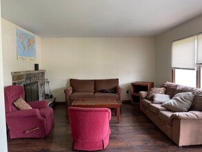 166 Kendall Ave, Unit 1 in Ithaca, NY - Building Photo - Building Photo