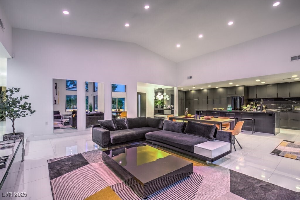 5785 Edna Ave in Las Vegas, NV - Building Photo