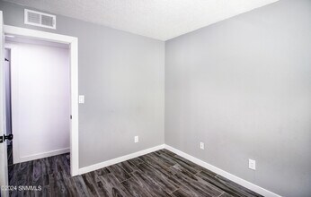 1306 Wyoming Ave-Unit -1 in Las Cruces, NM - Building Photo - Building Photo