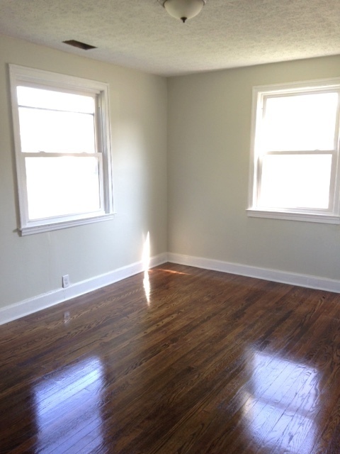 434 W Trinity Ln in Nashville, TN - Building Photo - Building Photo
