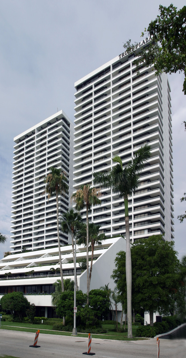 The Plaza of the Palm Beaches in West Palm Beach, FL - Building Photo - Building Photo