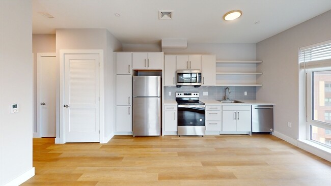 250 Boston St-Unit -614 in Boston, MA - Foto de edificio - Building Photo