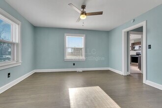 4724 Cane Run Rd in Louisville, KY - Building Photo - Building Photo