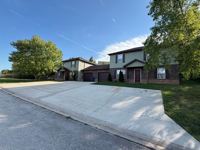property at 160 Sunrise Cv