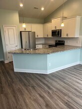 2127 Blue Bonnet Cir in Castle Hayne, NC - Foto de edificio - Building Photo
