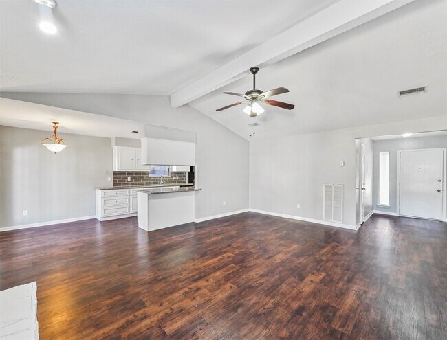 4139 Scone St in Houston, TX - Foto de edificio - Building Photo