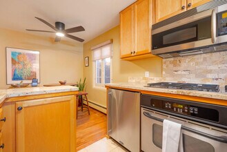 325 Sena St in Santa Fe, NM - Building Photo - Building Photo