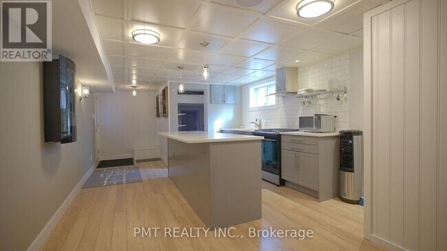 94 Glenhaven St in Toronto, ON - Building Photo - Building Photo