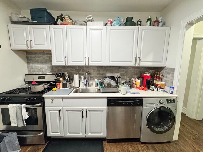 2119 W Giddings St, Unit 1 in Chicago, IL - Building Photo - Building Photo