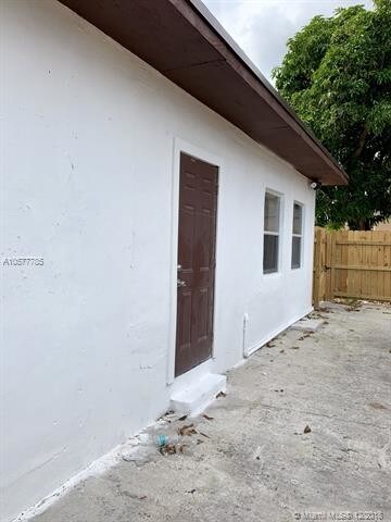 9050 NW 31st Ave-Unit -2 in Miami, FL - Building Photo