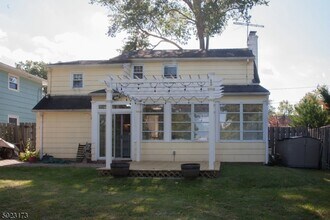 191 2nd St in Fanwood, NJ - Building Photo - Building Photo