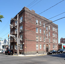 2701 Summit Ave in Union City, NJ - Building Photo - Building Photo