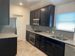 801 Dickens Dr in McKinney, TX - Building Photo - Building Photo